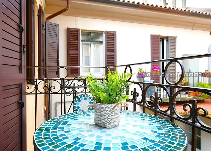 Cozy Center Como